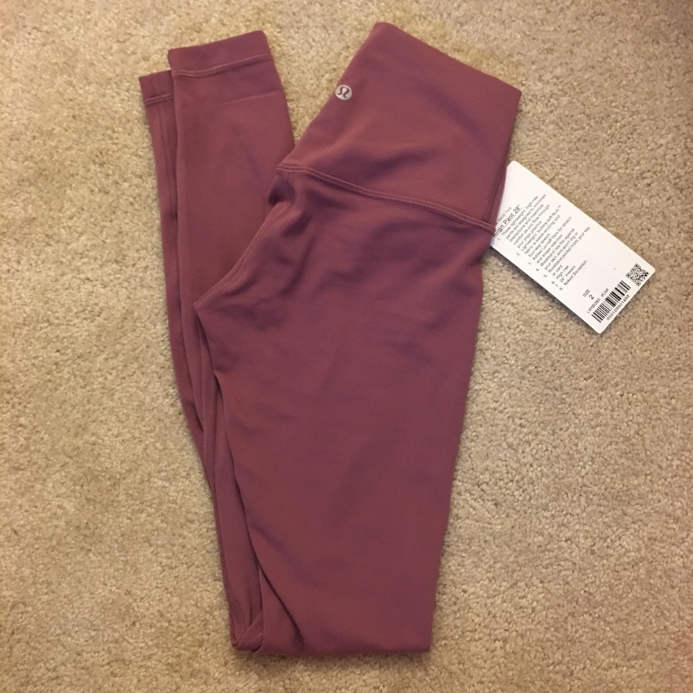 NWOT LULULEMON ALIGN PANT